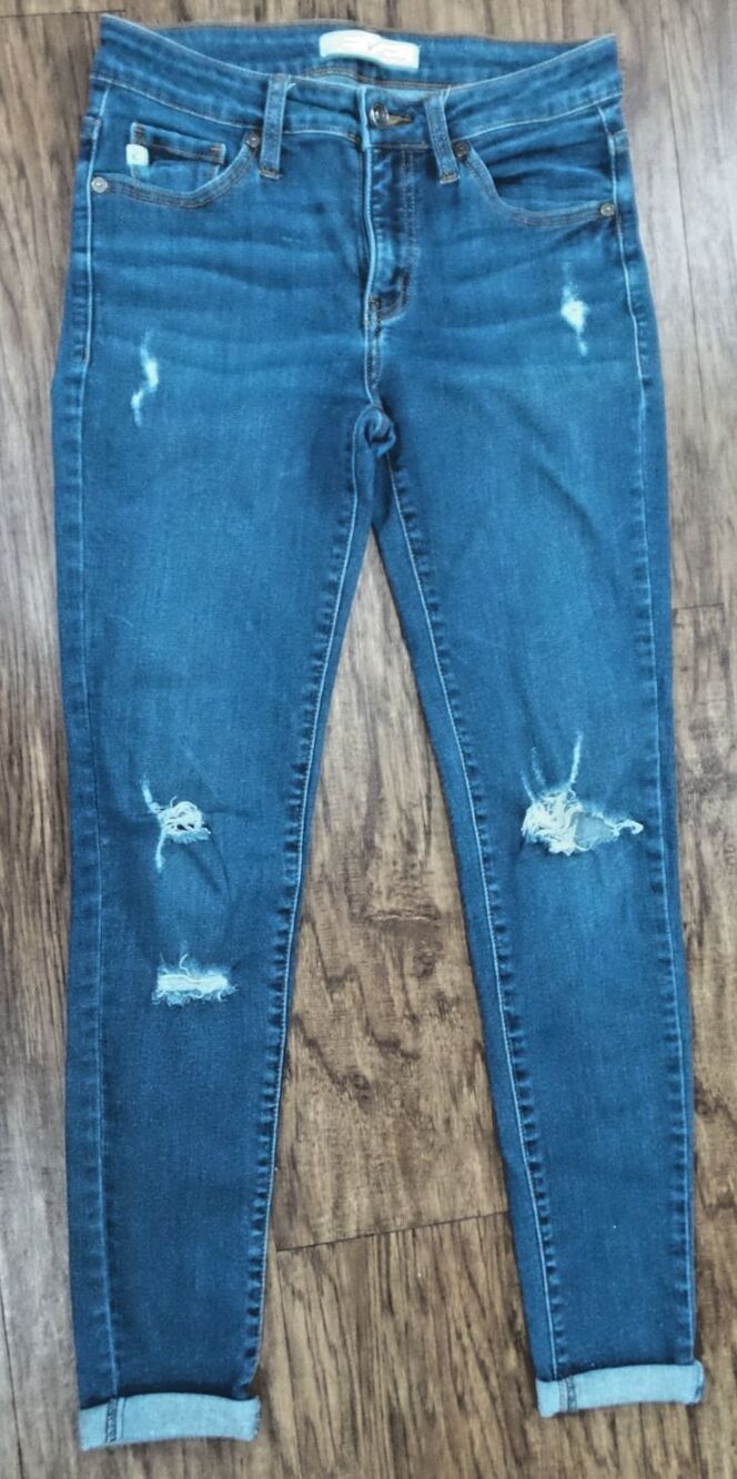 KanCan Estilo Mid Rise Skinny Jeans Juniors 3/25 Distressed Blue Denim